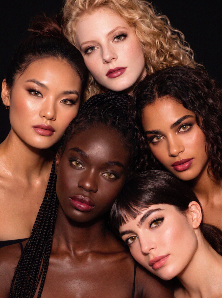 4 maquilladas